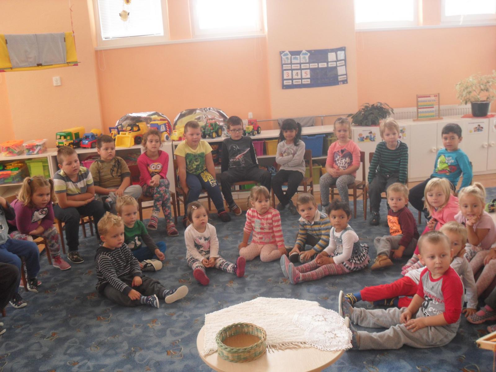 Fotogaléria Dedko a babka v MŠ (14) Dedko a babka v MŠ